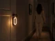 LED nakts lampa ar kustības sensoru un pakaramo, silta gaisma, melna