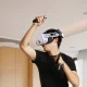 BoboVR E3 Pro galvas stiprinājums ar akumulatoru Meta Quest 3 un 3S, balts un melns