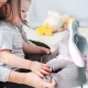 Interaktīva plīša rotaļlieta zilonītis ar kustīgām ausīm, pelēki rozā, 30 cm