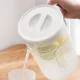 Plastikāta krūze ar vāku 3L ūdenim un sulai