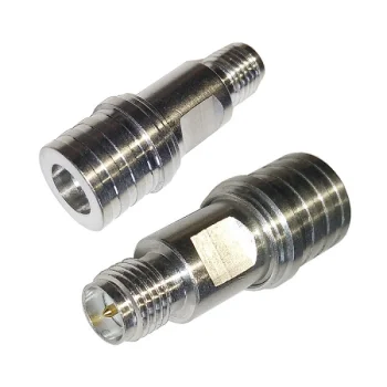 Adapteris QMA male uz RP-SMA female, niķelēts