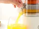 Automātiskā sulu spiede citrusaugļiem 500ml 45W, balta