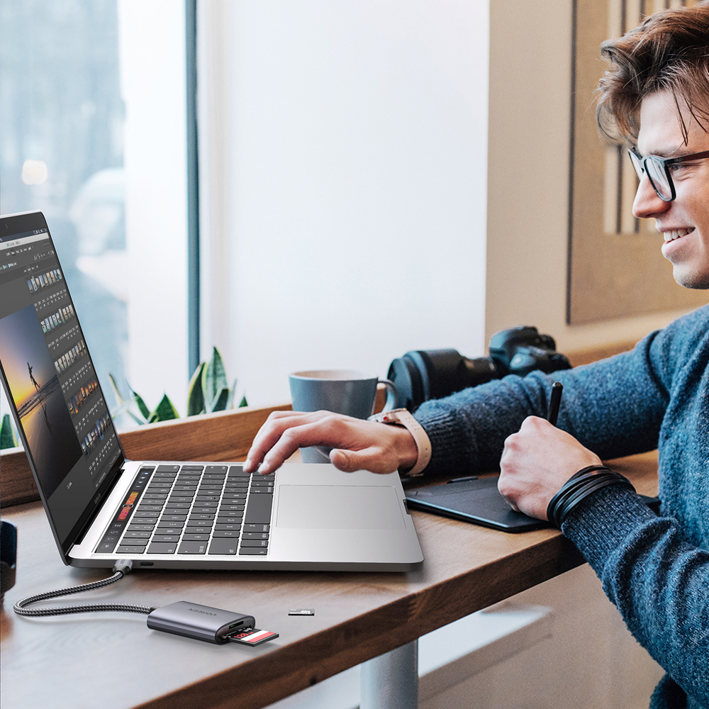 Ugreen CM401 USB-C SD/TF atmiņas karšu lasītājs, pelēks