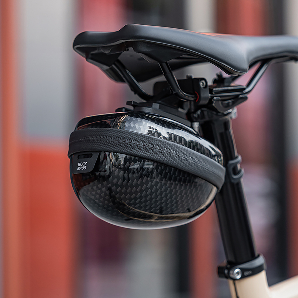 Rockbros velosipēda sēdekļa somiņa 0.4l, melna (carbon pattern)