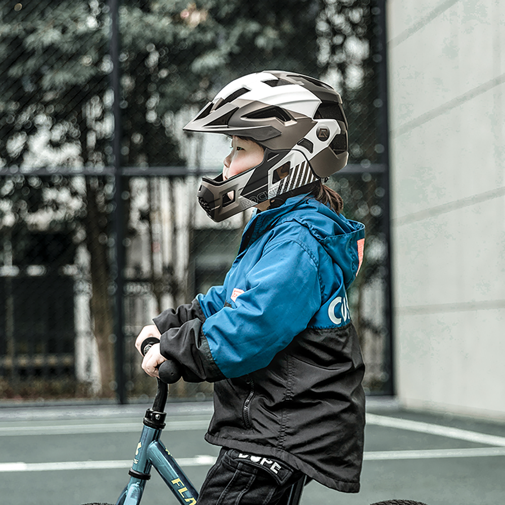 Rockbros TS-61 bērnu velo ķivere ar noņemamu zoda aizsargu, S (48-54 cm) - pelēka