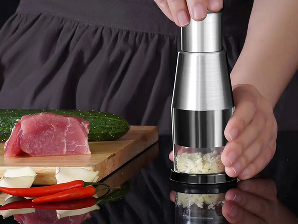 Manuālais dārzeņu un augļu smalcinātājs ar trauku, 200ml